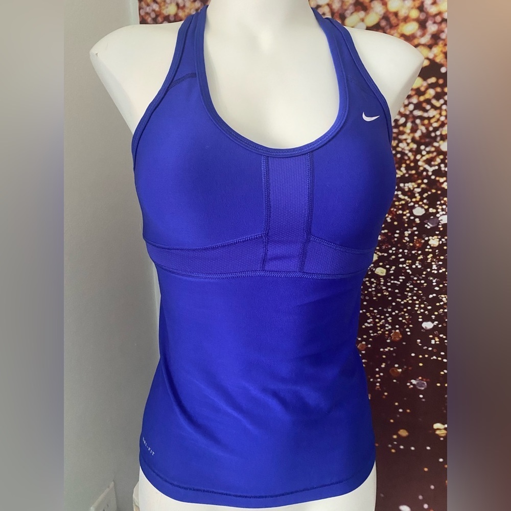 Small Nike dri fit tank top